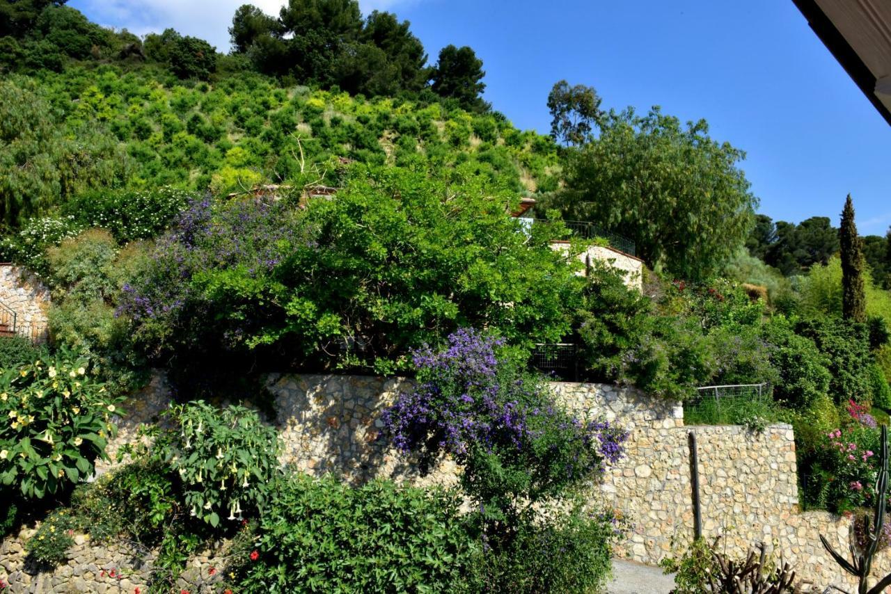 Agriturismo Un Mare Di Fiori Villa Ventimiglia Exterior photo